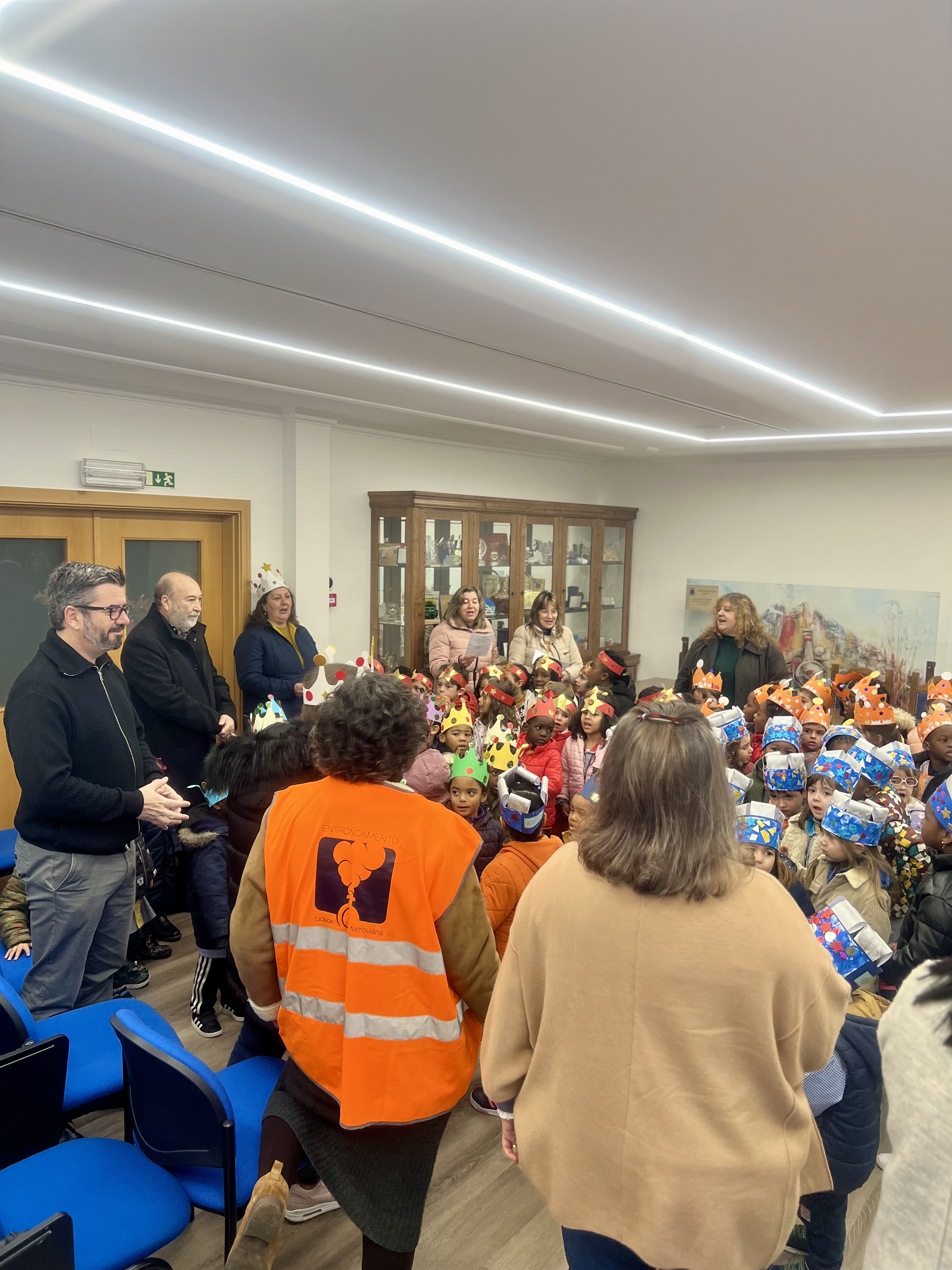 Dia de Reis, cantar as Janeiras e recordar tradições na Junta de Freguesia